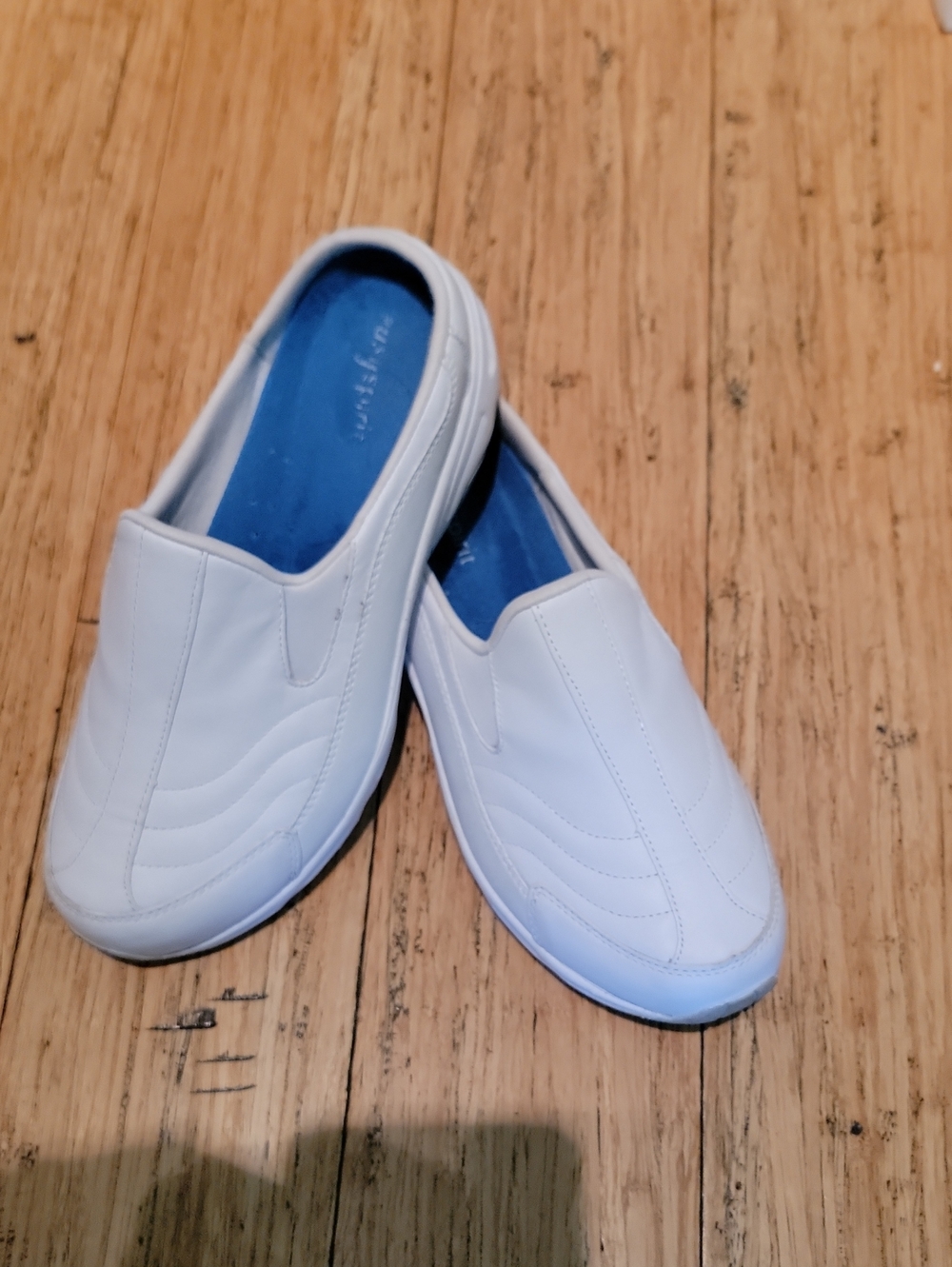 Easy spirit Size 10 Slip-On Casual Shoes in White and Blue - Picture 1 of 8
